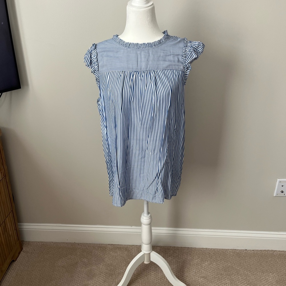 ✨2/$20 | NWT LOFT Blue and White Striped Blouse